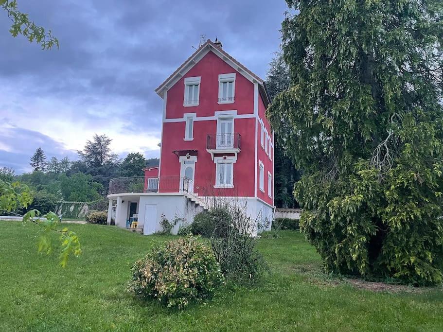 Qouei Eichi La Maison Fleurie Piscine Campagne Βίλα Bas-en-Basset Εξωτερικό φωτογραφία